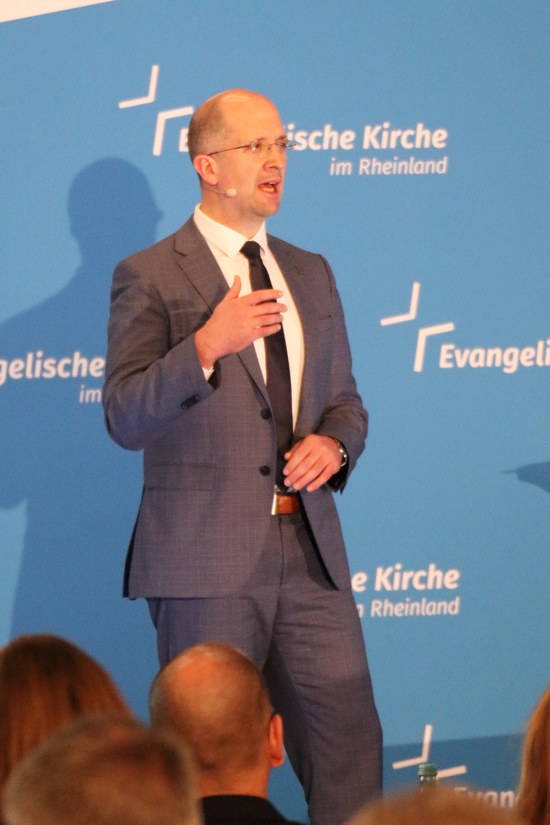 Thorsten Latzel (52) ist seit März 2021 Präses der Ev. Kirche im Rheinland und damit ihr leitender Theologe.