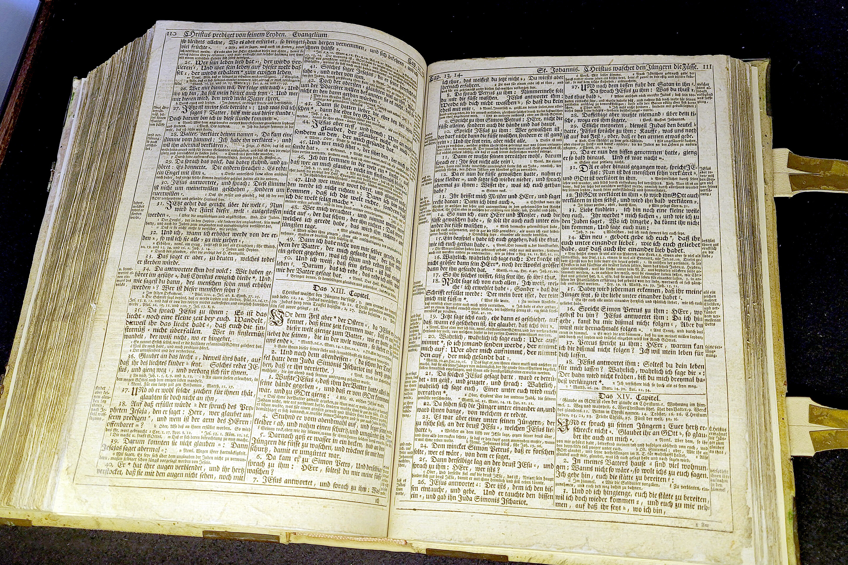 Die Kirche beheimatet auch noch eine deutlich ältere Bibel aus dem Jahr 1773.