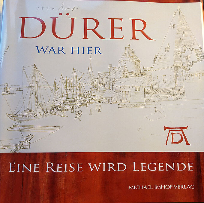 Im Ausstellungskatalog sind die Hinweise auf Luther in Dürers Schriften leicht zu finden.