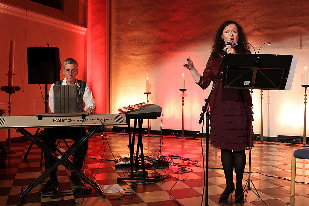 Esther Lorenz und Thomas Bergler präsentierten den Zuhörern mit "The singing heart" englischsprachige Kirchenmusik von der Renaissance bis zu Gospel und Spiritual.